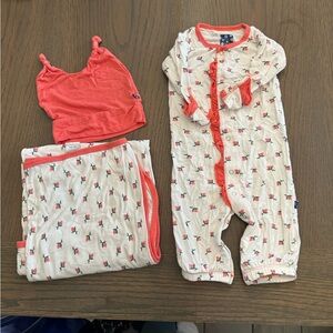 Gown/Onesie Set with Matching Hat and Blanket